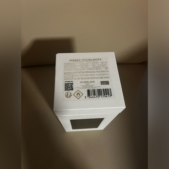 Guerlain L'ART & LA MATIÈRE HERBES
TROUBLANTES - EAU DE PARFUM - Picture 7 of 11
